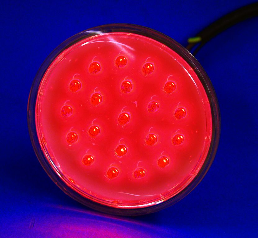 PAR 30 240V E27 18 LED Omnilux, červená